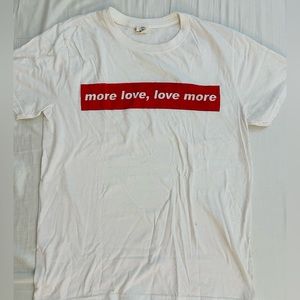 ❤️UO Love T shirt ❤️